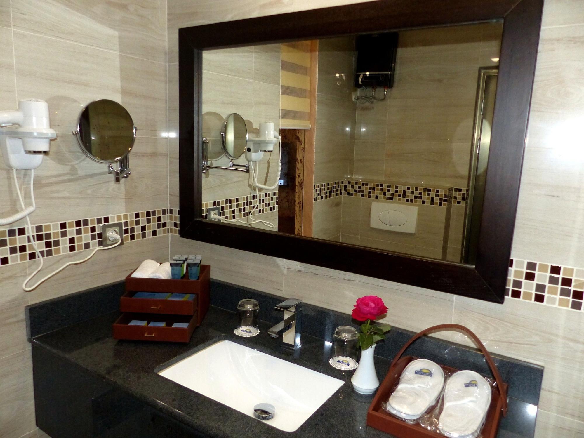 Hotel Days & By Wyndham