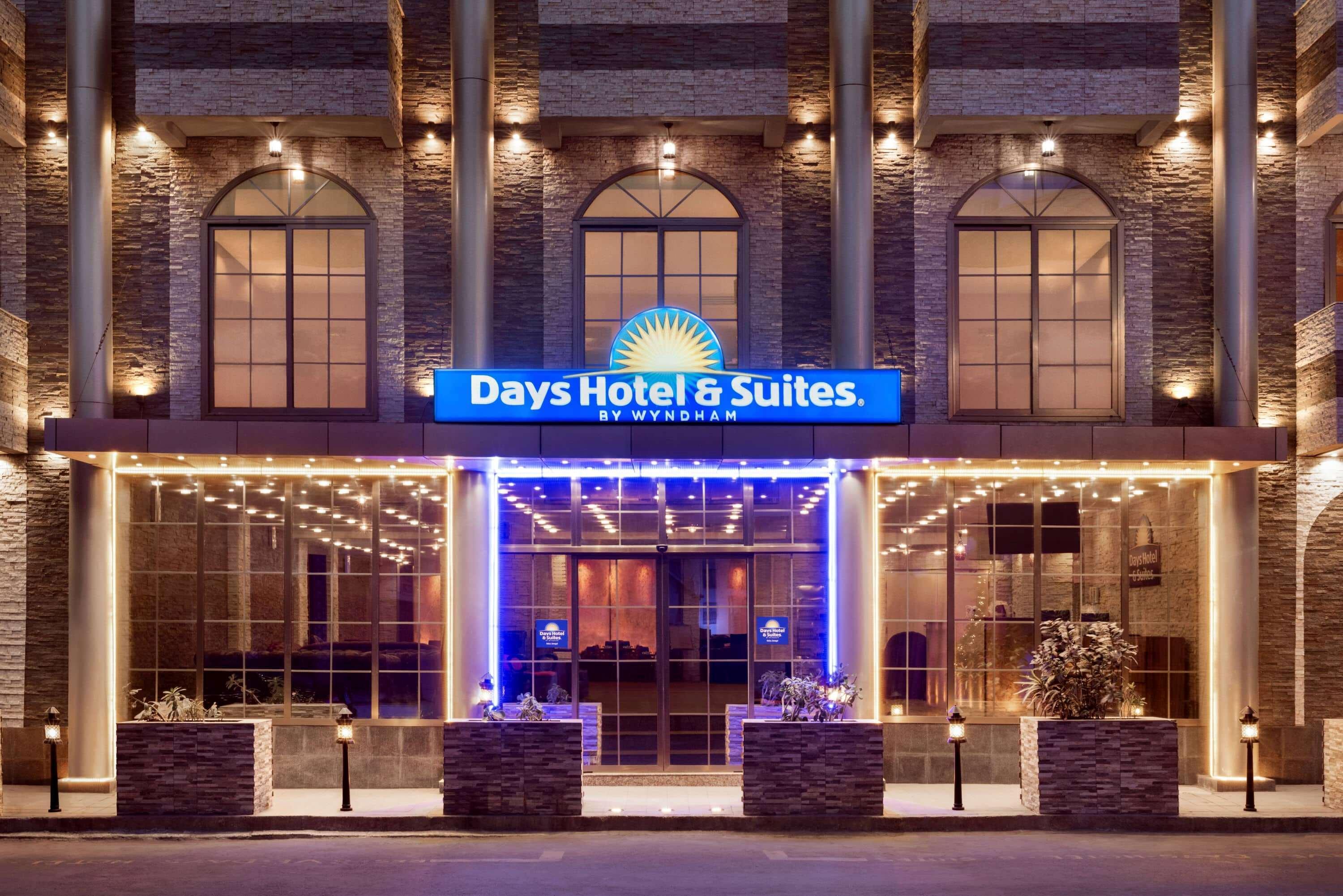 Days & By Wyndham Hotel 4*