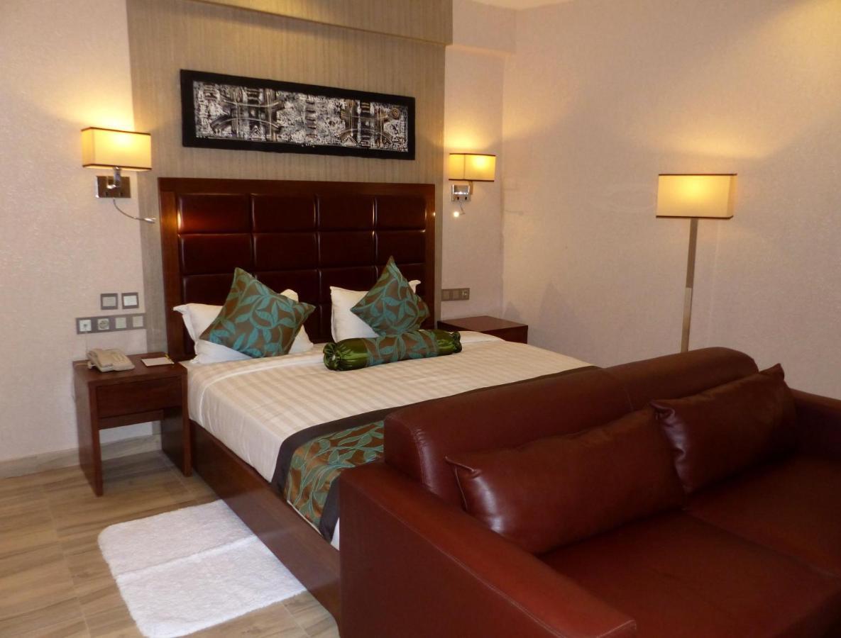 Days & By Wyndham 4*